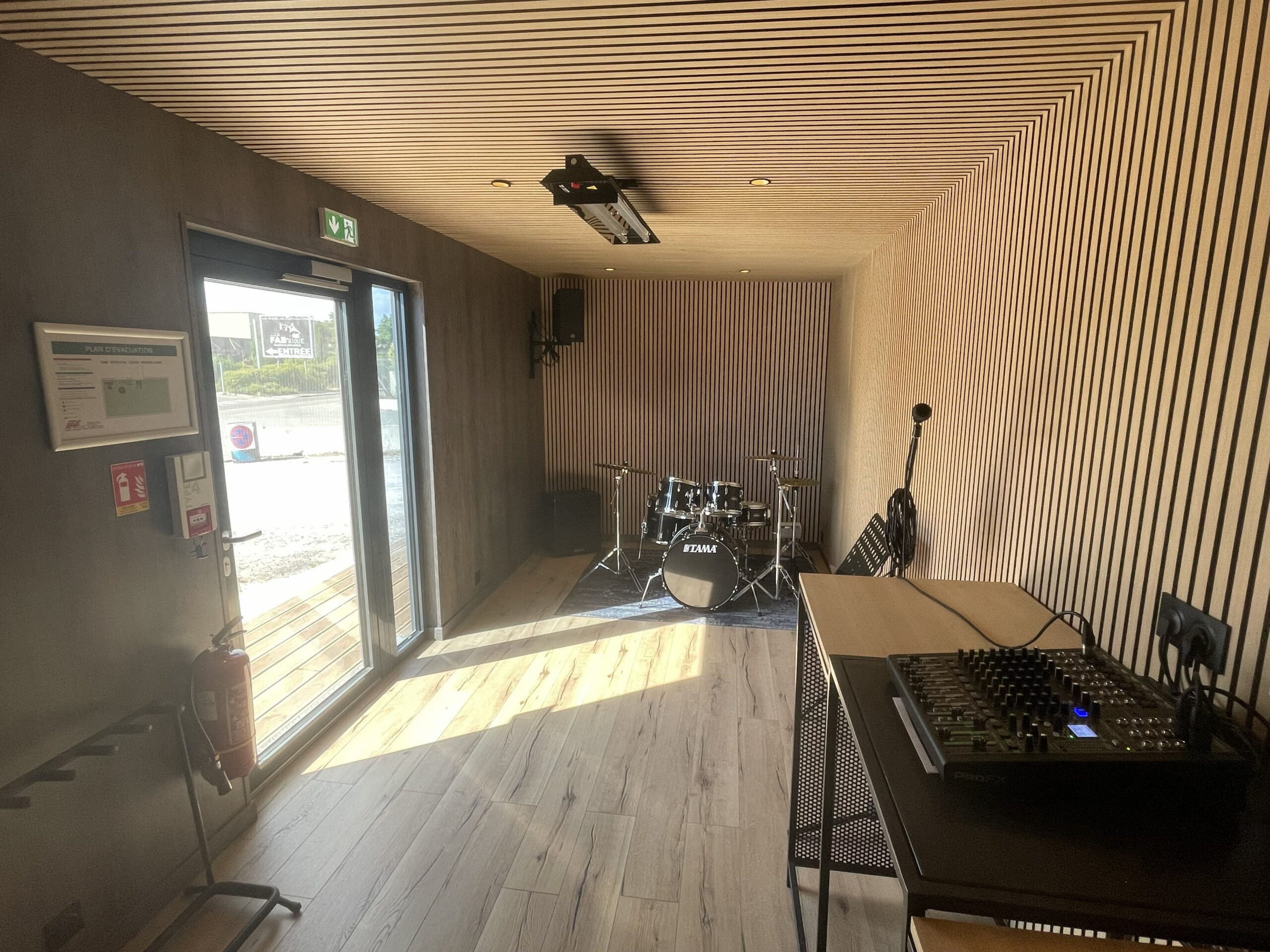 Un espace musical de 20m² accessible H24